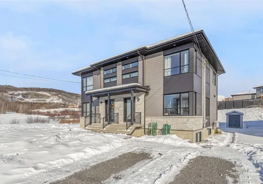 Maison à étages à vendre - 18 Rue du Sault, Château-Richer, G0A1N0