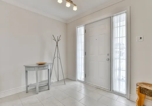 Maison à vendre - 328 Rue Ste-Marie, Sainte-Marthe-sur-le-Lac, J0N 1P0