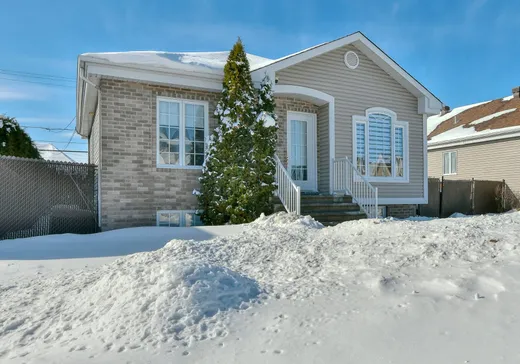 Maison à étages à vendre - 280 Rue du Patriote, Sainte-Marthe-sur-le-Lac, J0N1P0