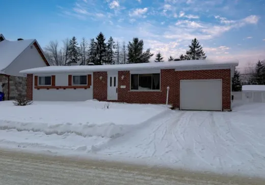 Maison à étages à vendre - 65 Rue Corbeil, La Tuque, G9X3K4