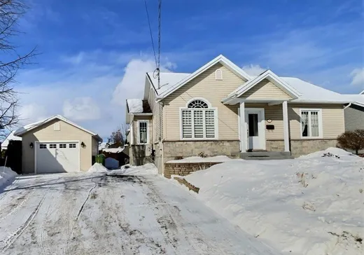 Bungalow à vendre - 113 Rue Cartier, Victoriaville, G6P8C9