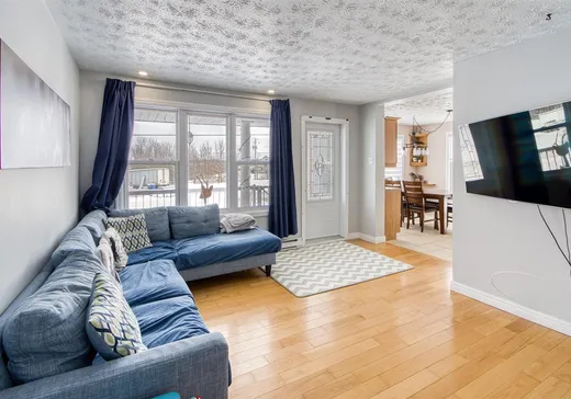 Maison à vendre - 2270 Av. du Lac O., Saint-Hyacinthe, J0E 1Z0