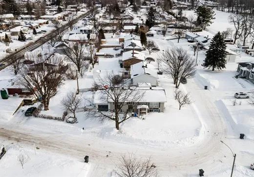 Maison à vendre - 462 Rue Jeanne-Mance, Pointe-Du-Lac, G9B 1G9