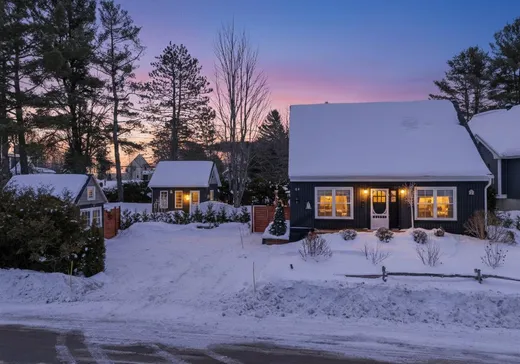 1 1/2 Storey for sale - 84 Rue Robert, Magog, J1X3W2