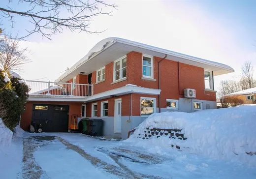 House for sale - 320 Rue Rioux, Sherbrooke, J1J 2W8
