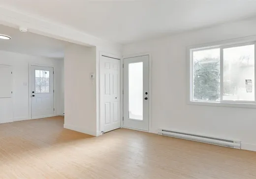 Maison à vendre - 105 Rue Bellerive, Saint-Calixte, J0K 1Z0