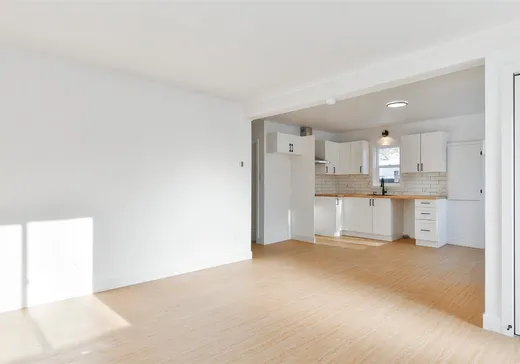 Maison à vendre - 105 Rue Bellerive, Saint-Calixte, J0K 1Z0