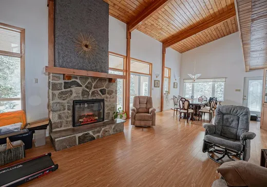 Maison à vendre - 405 Mtée des Bouleaux, Mont-Laurier, J9L 3G3