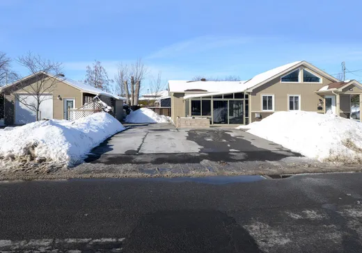 Maison à étages à vendre - 284 Rue Ellice, Salaberry-de-Valleyfield, J6T1G4