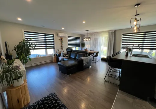 Condo for sale - 2979B Boul. des Promenades, Sainte-Marthe-sur-le-Lac, J0N 1P0