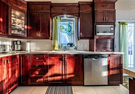 Maison à vendre - 255 Av. des Prés, St-Boniface-De-Shawinigan, G0X 2L0