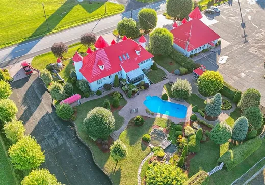 Maison à étages à vendre - 1650-1670 Rg St-Pierre, Saint-Zéphirin-de-Courval, J0G1V0