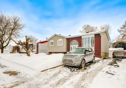 Maison à vendre - 3255 Rue Duvernay, St-Hubert, J3Y 6B1