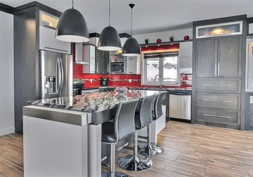 Maison à vendre - 300 36e Rue, Notre-Dame-des-Pins, G0M 1K0