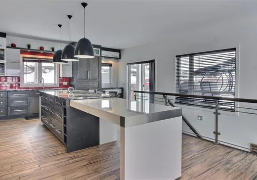 Maison à vendre - 300 36e Rue, Notre-Dame-des-Pins, G0M 1K0