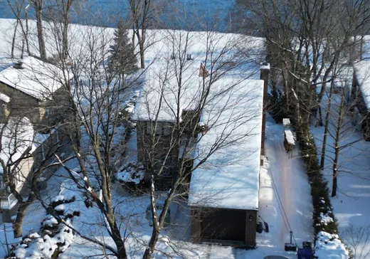 Two or more stories for sale - 3 28e Avenue, Bois-des-Filion, J6Z1Z8