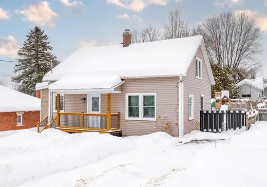 Maison à vendre - 120 Rue Bellemare, Cookshire-Eaton, J0B 1M0
