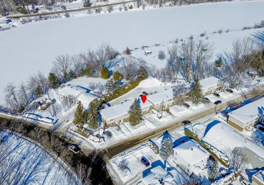 House for sale - 803 Rue Dorion, Mont-Laurier, J9L 2C3