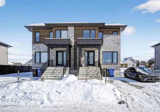 Two or more stories for sale - 113 Rue Pierre-Dionne, Salaberry-de-Valleyfield, J6S0P7