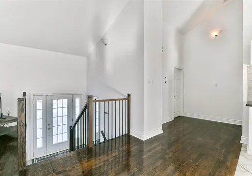 Maison à vendre - 544 Ch. du Bord-de-l'Eau, Laval (Sainte-Dorothee), H7X 1T6