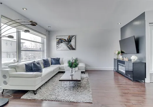 Maison à vendre - 8313Z Av. des Trembles, Laval (Duvernay), H7A 0H6