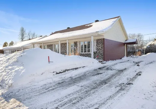 Bungalow for sale - 1839 Rue du Vignoble, Charlesbourg, G2L1R5