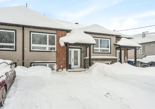 Maison à étages à vendre - 48 Rue de Louvain, Waterloo, J0E2N0