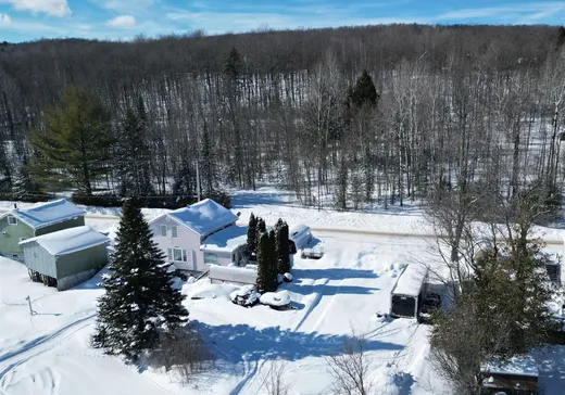 Maison à étages à vendre - 48 Ch. Thibault, Orford, J1X6L6