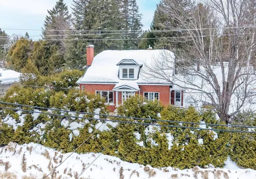 Two or more stories for sale - 157 Rue Principale, Huberdeau, J0T1G0