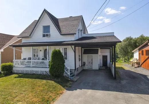 Maison à vendre - 195 1re Avenue N., St-Gedeon-De-Beauce, G0M 1T0