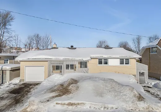 Bungalow à vendre - 2540Z Av. Robert-Giffard, Beauport, G1E4H2