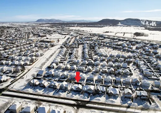 House for sale - 2500 Rue Principale, Sainte-Julie, J3E 2H6