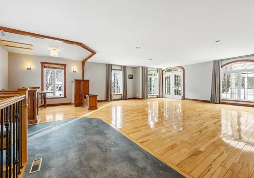 Maison à vendre - 12 Rue Genest, Saint-Jean-sur-Richelieu, J2X 2V1