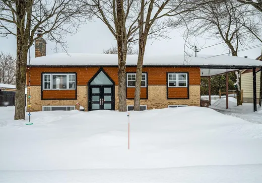 Bungalow à vendre - 2140 Tsse Jourdain, Sainte-Sophie, J5J1K1