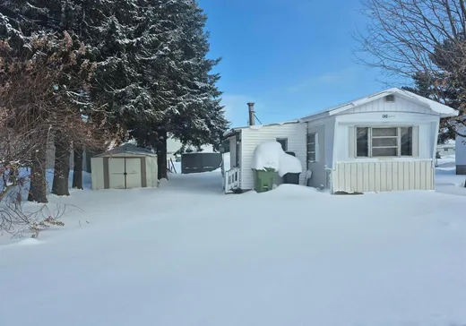 Maison mobile à vendre - 434 Av. Normand, Laurierville, G0S1P0