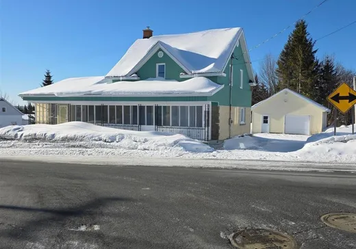 Two or more stories for sale - 230 Rue Principale, Saint-Luc-de-Bellechasse, G0R1L0