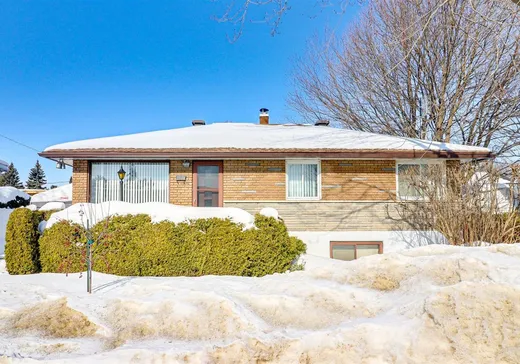 Bungalow à vendre - 8785 Av. Robert, Laval (Saint-François), H7A1H8