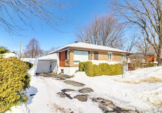 Maison à vendre - 8785 Av. Robert, Laval (Saint-François), H7A 1H8