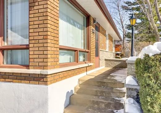 Maison à vendre - 8785 Av. Robert, Laval (Saint-François), H7A 1H8