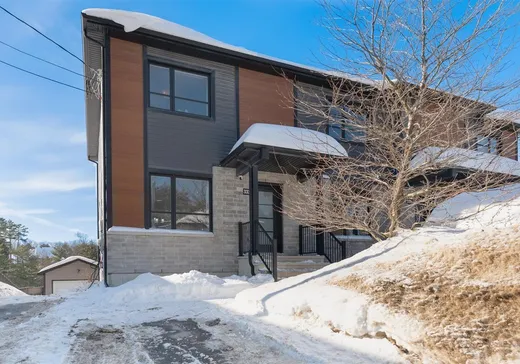 Maison à étages à vendre - 3333 Rue Galt O., Sherbrooke, J1K3B9