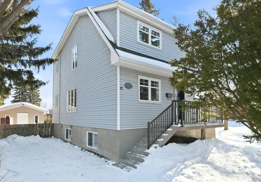 House for sale - 414 Boul. Wilson, Longueuil, J4L 1W7