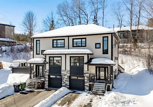 Maison à étages à vendre - 1956 Rue du Chèvrefeuille, Fleurimont, J1E0J5