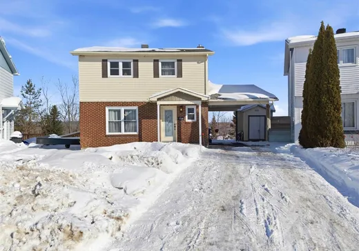 Maison à étages à vendre - 1026 Rue de l'Anse, Fleurimont, J1E3S4