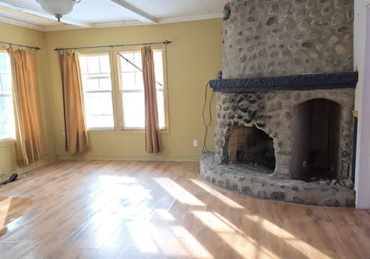 Maison à vendre - 28 65e Avenue, St-Hippolyte, J8A 1P6