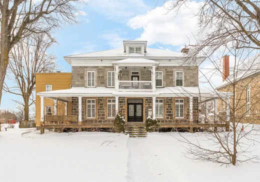 Maison à étages à vendre - 500 Rue Principale, Saint-Jean-sur-Richelieu, J0J1X0