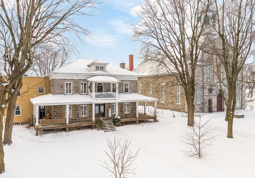 Maison à vendre - 500 Rue Principale, Saint-Jean-sur-Richelieu, J0J 1X0