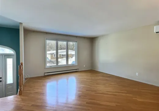 Maison à vendre - 460 Rue Sauvé, Drummondville, J2C 5V5