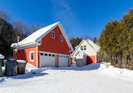 Two or more stories for sale - 3184 Ch. des Écossais, Sherbrooke, J1H0A7