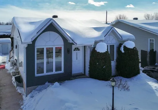 Maison à vendre - 2260 Rue Louise, Sherbrooke, J1E 4C1