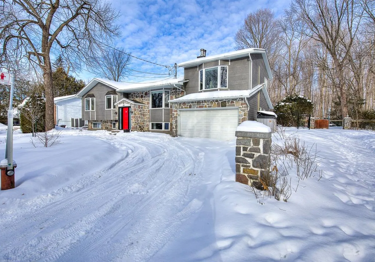 881 Rue Bellemare — photo 3